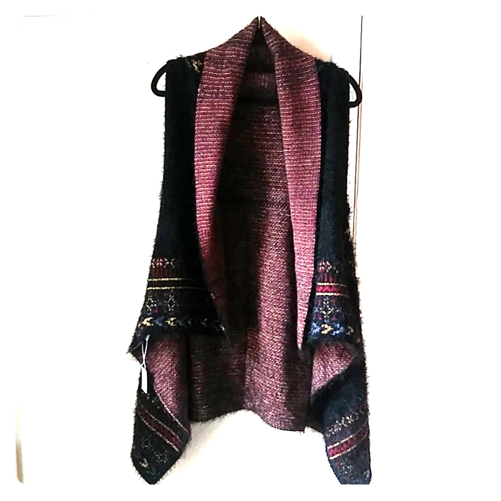 Long knitted vest